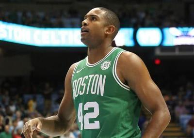 使其在防守 使其在防守