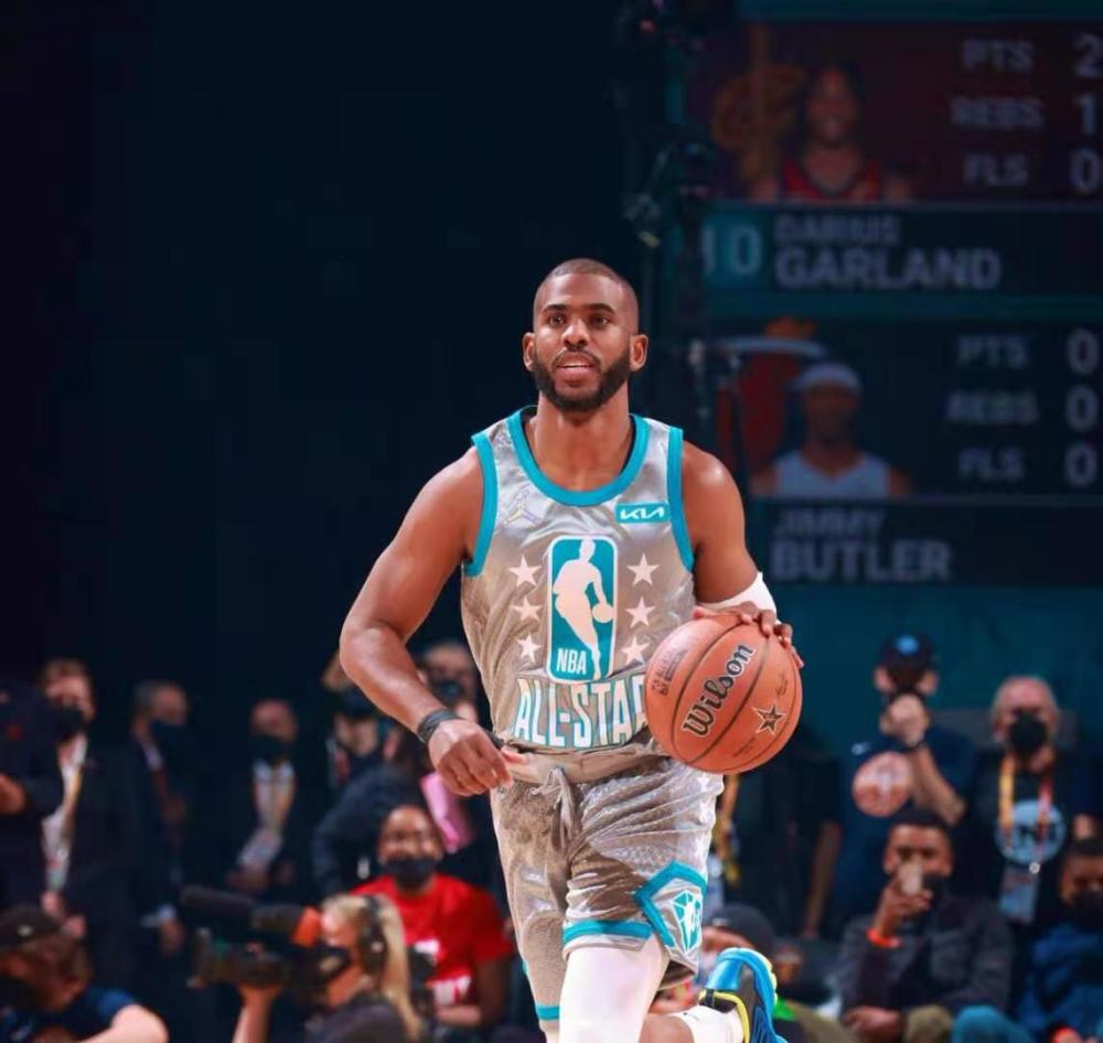 前场压迫 前场压迫